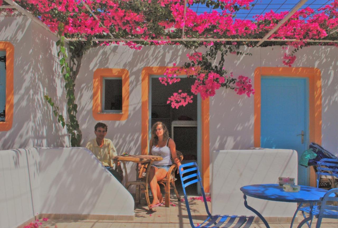 Santorini Camping & Hostel Fira  Bagian luar foto