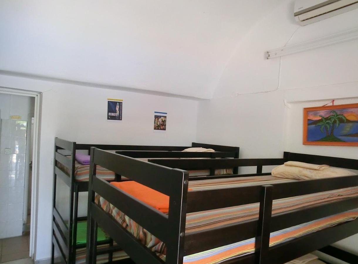 Santorini Camping & Hostel Fira  Bagian luar foto