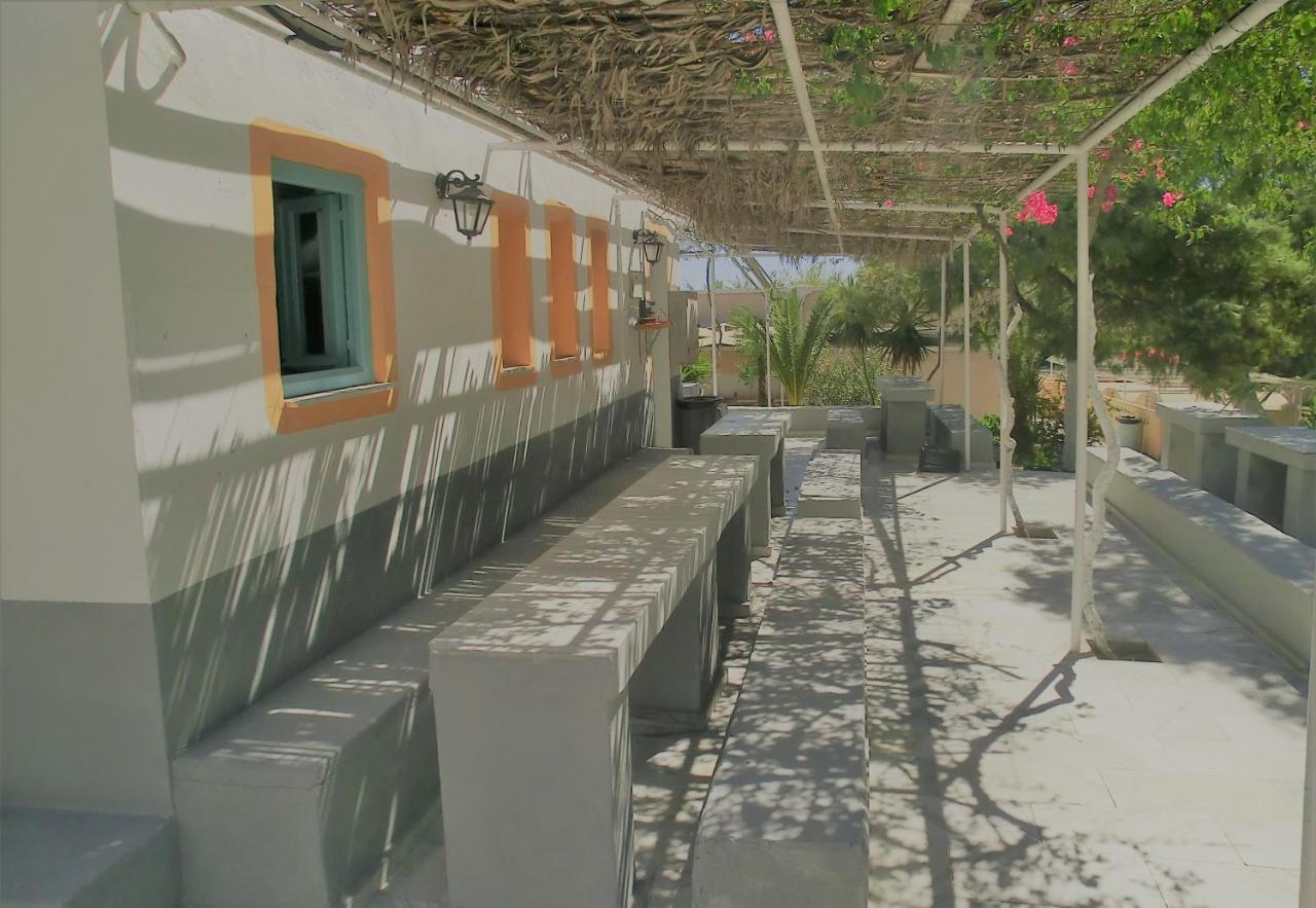 Santorini Camping & Hostel Fira  Bagian luar foto