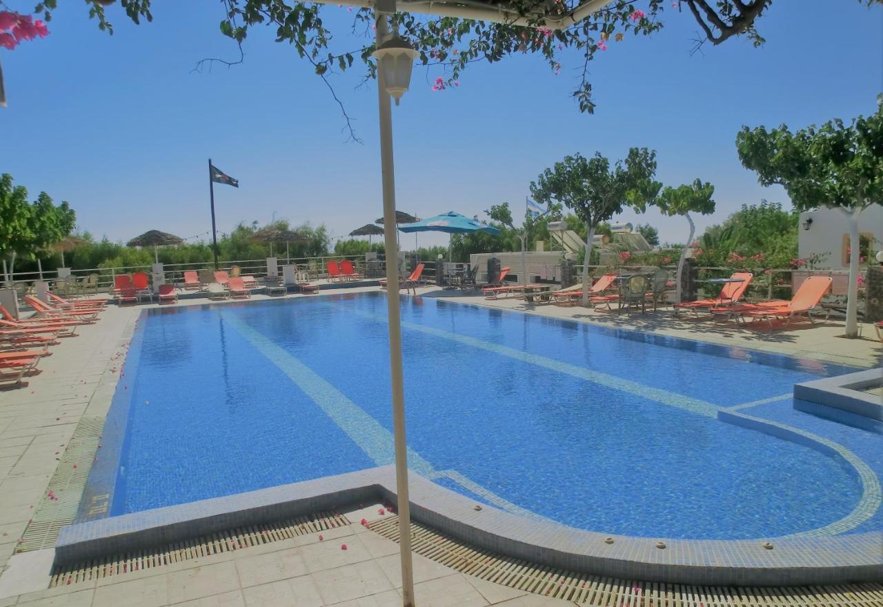 Santorini Camping & Hostel Fira  Bagian luar foto