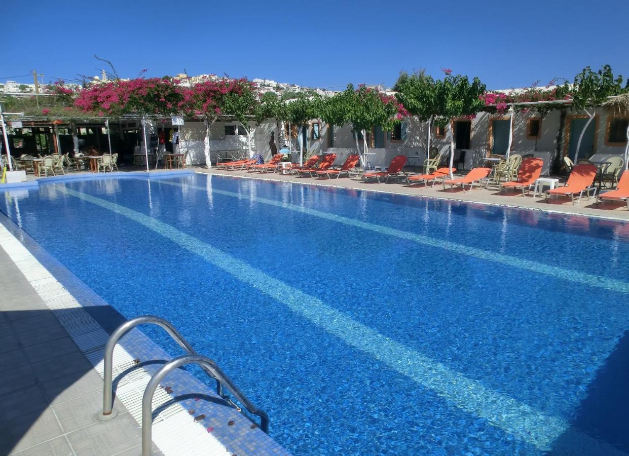 Santorini Camping & Hostel Fira  Bagian luar foto