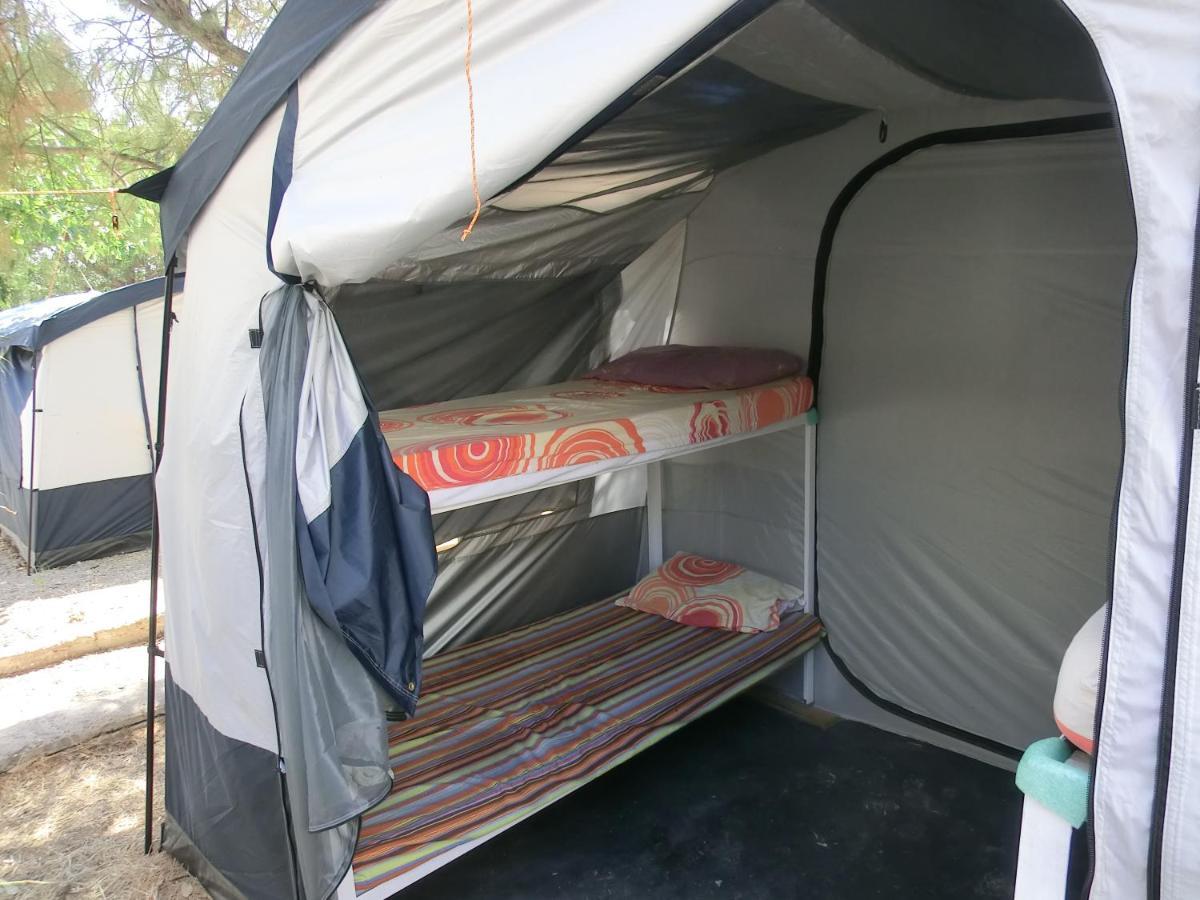 Santorini Camping & Hostel Fira  Bagian luar foto