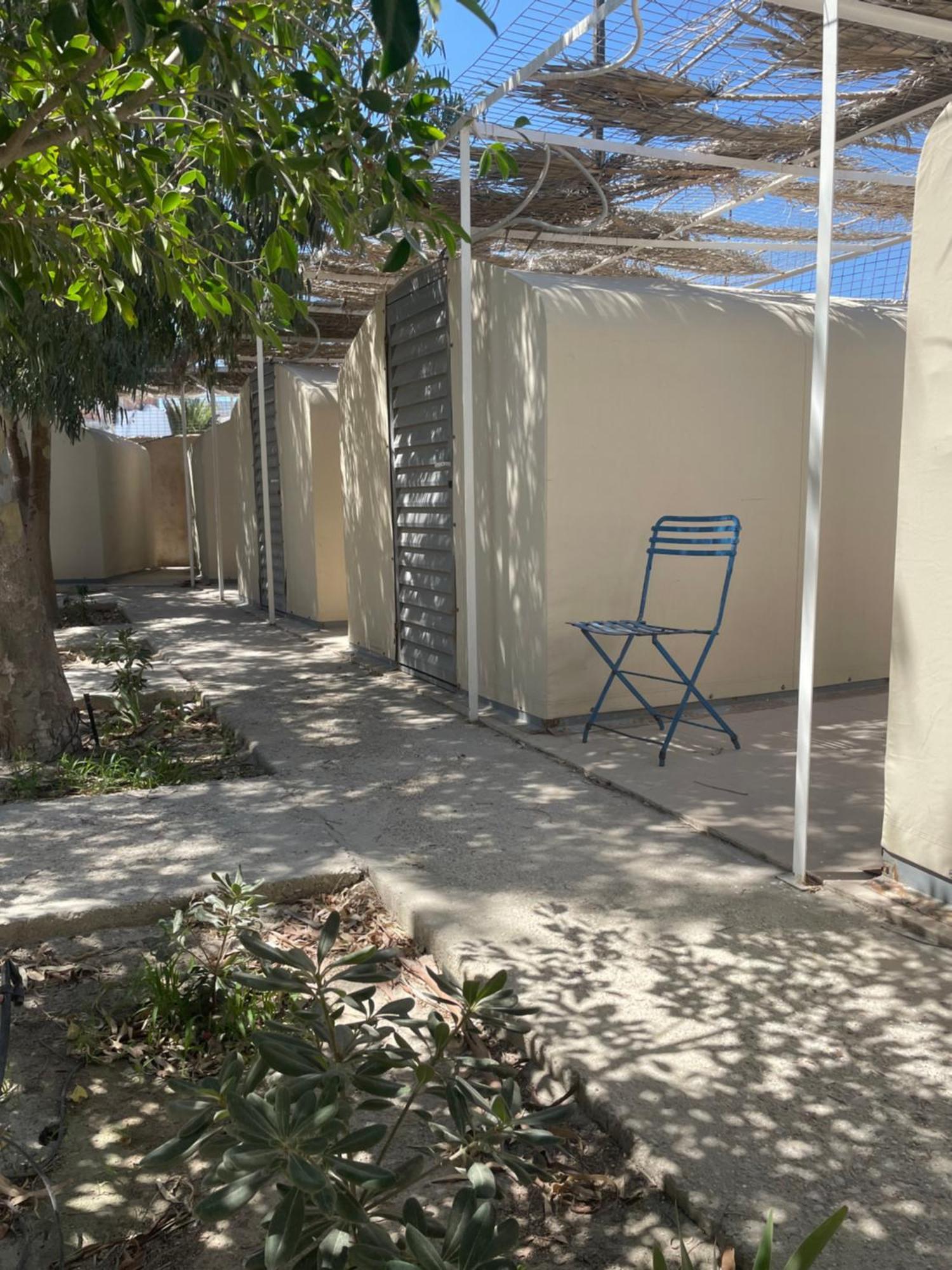 Santorini Camping & Hostel Fira  Bagian luar foto