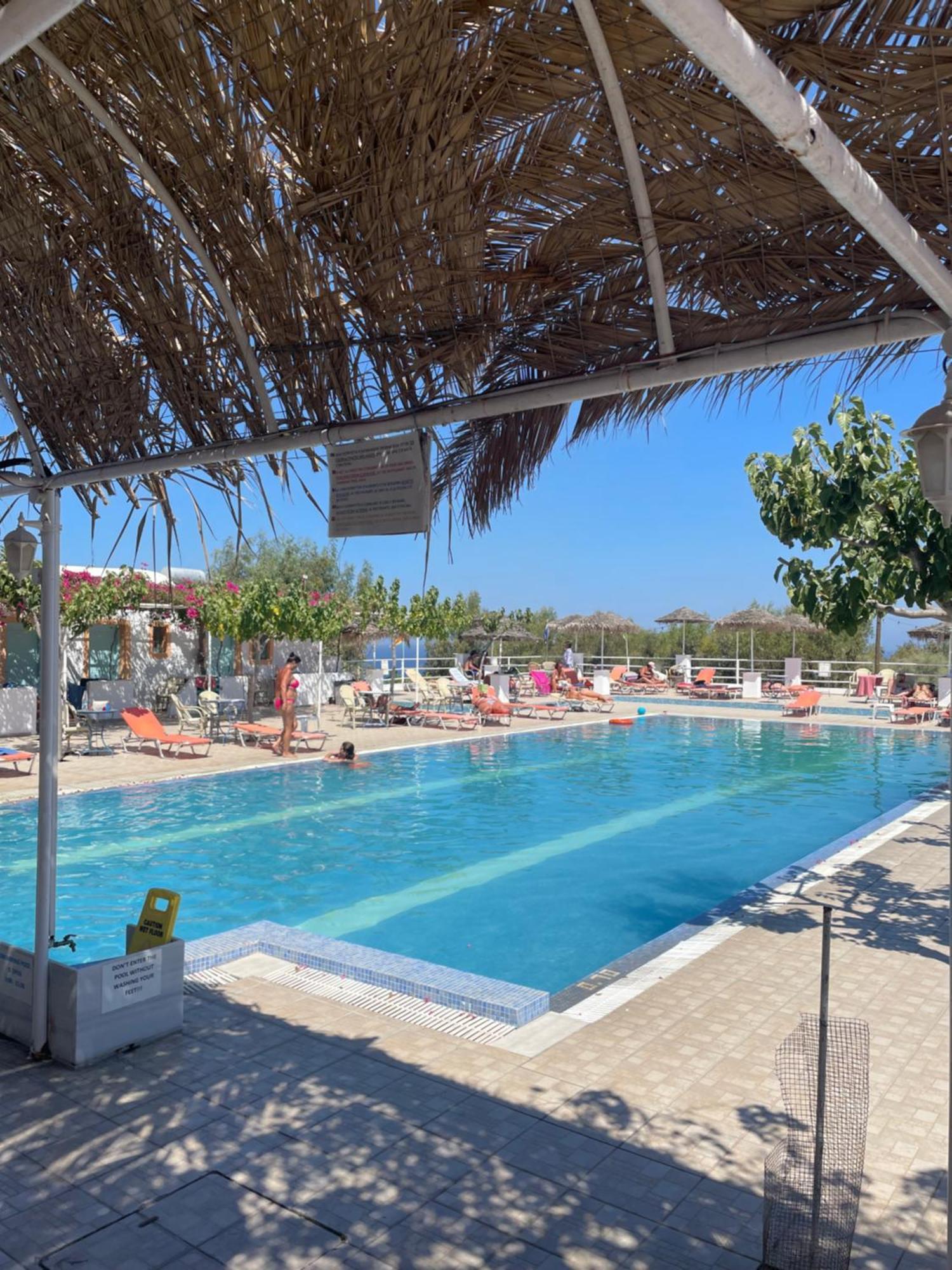 Santorini Camping & Hostel Fira  Bagian luar foto