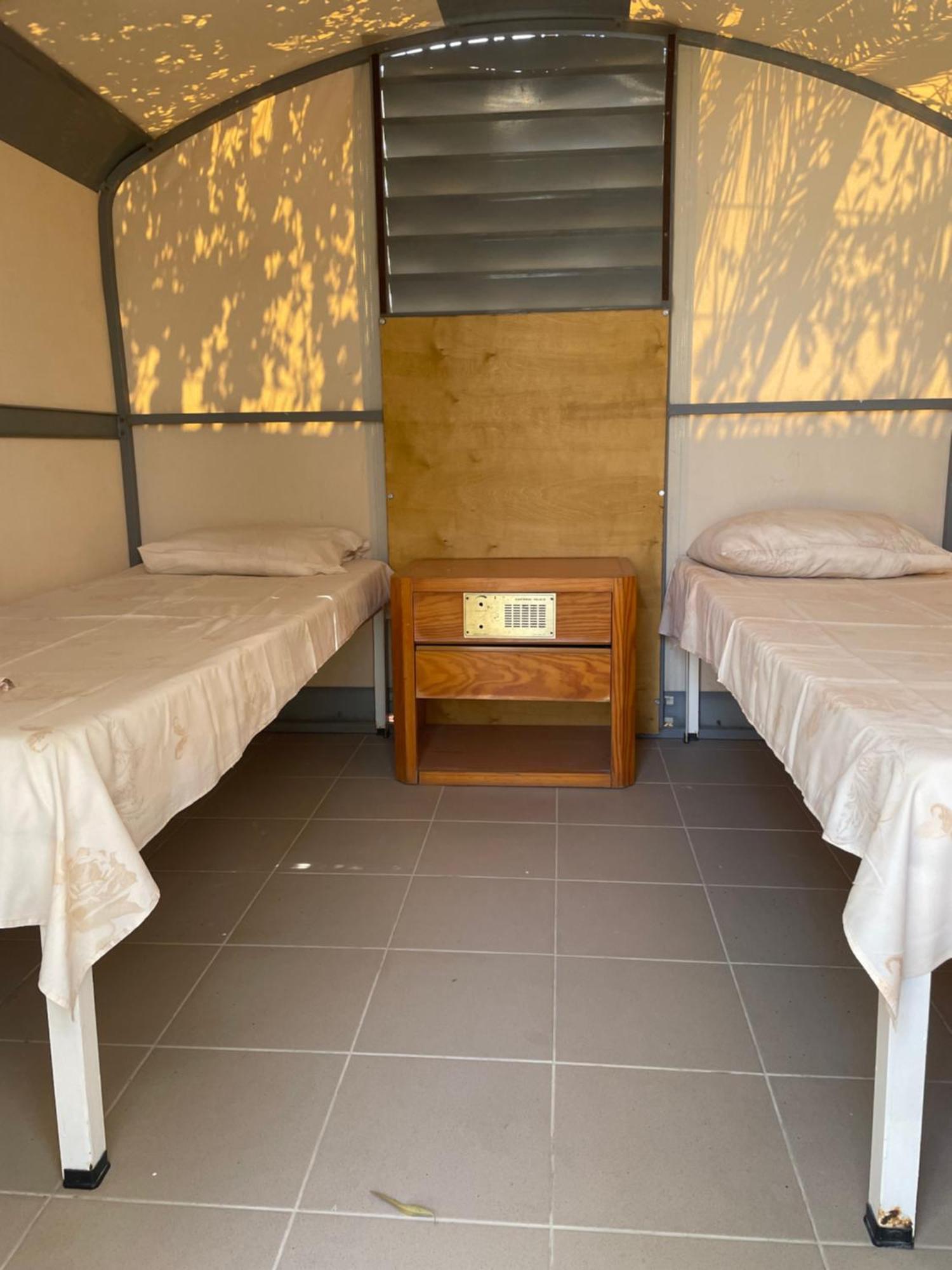 Santorini Camping & Hostel Fira  Bagian luar foto