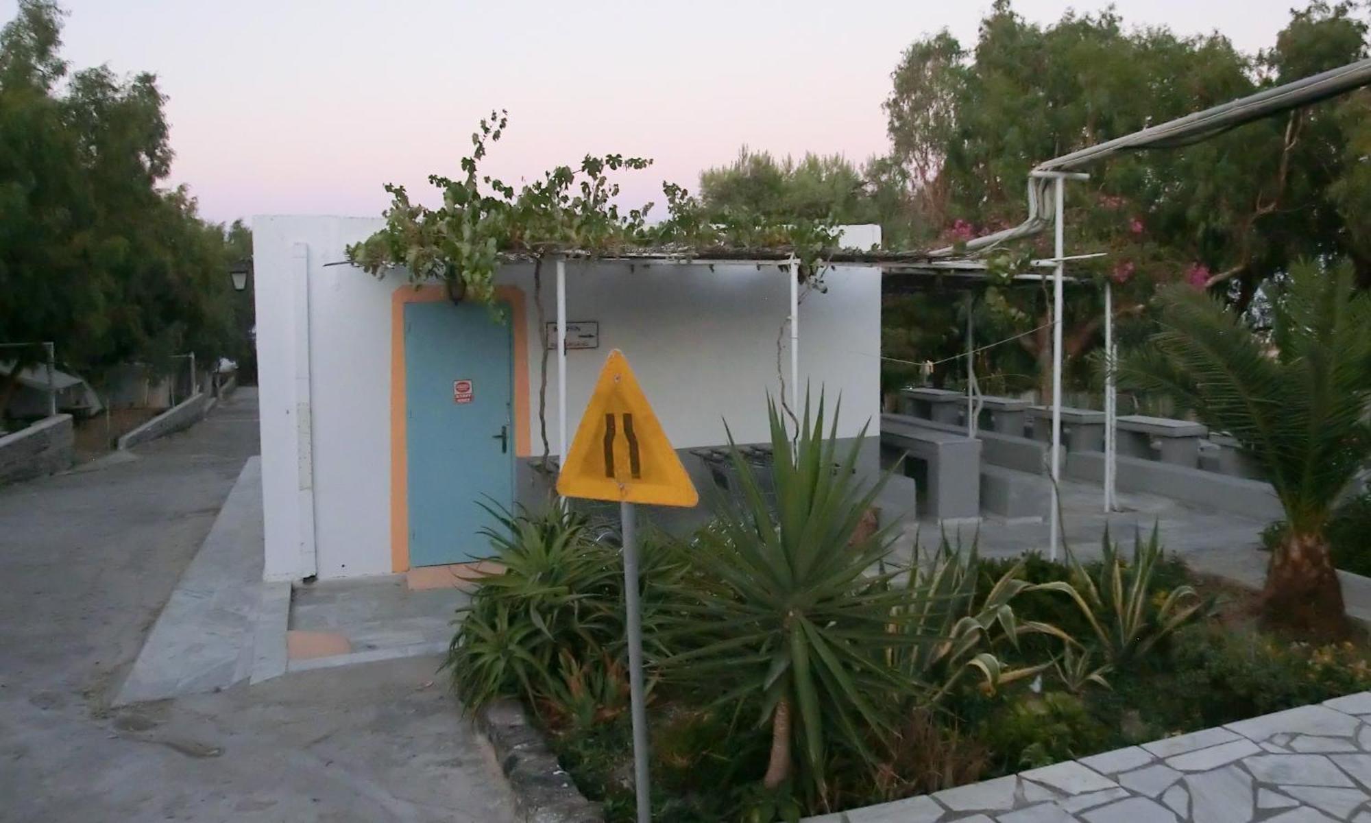Santorini Camping & Hostel Fira  Bagian luar foto